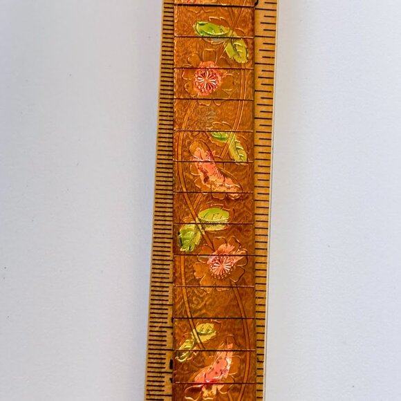 1950s Tri-Gold Tone Floral Etched Panel on Mesh Bracelet 7" Pink Green Vintage - Picture 14 of 14